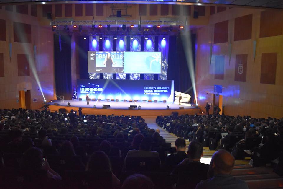 Conferencias para eventos con Tony Albán